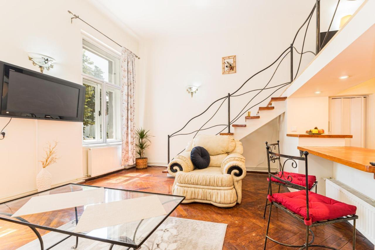 Hera Apartment - Old Town Brassó Kültér fotó